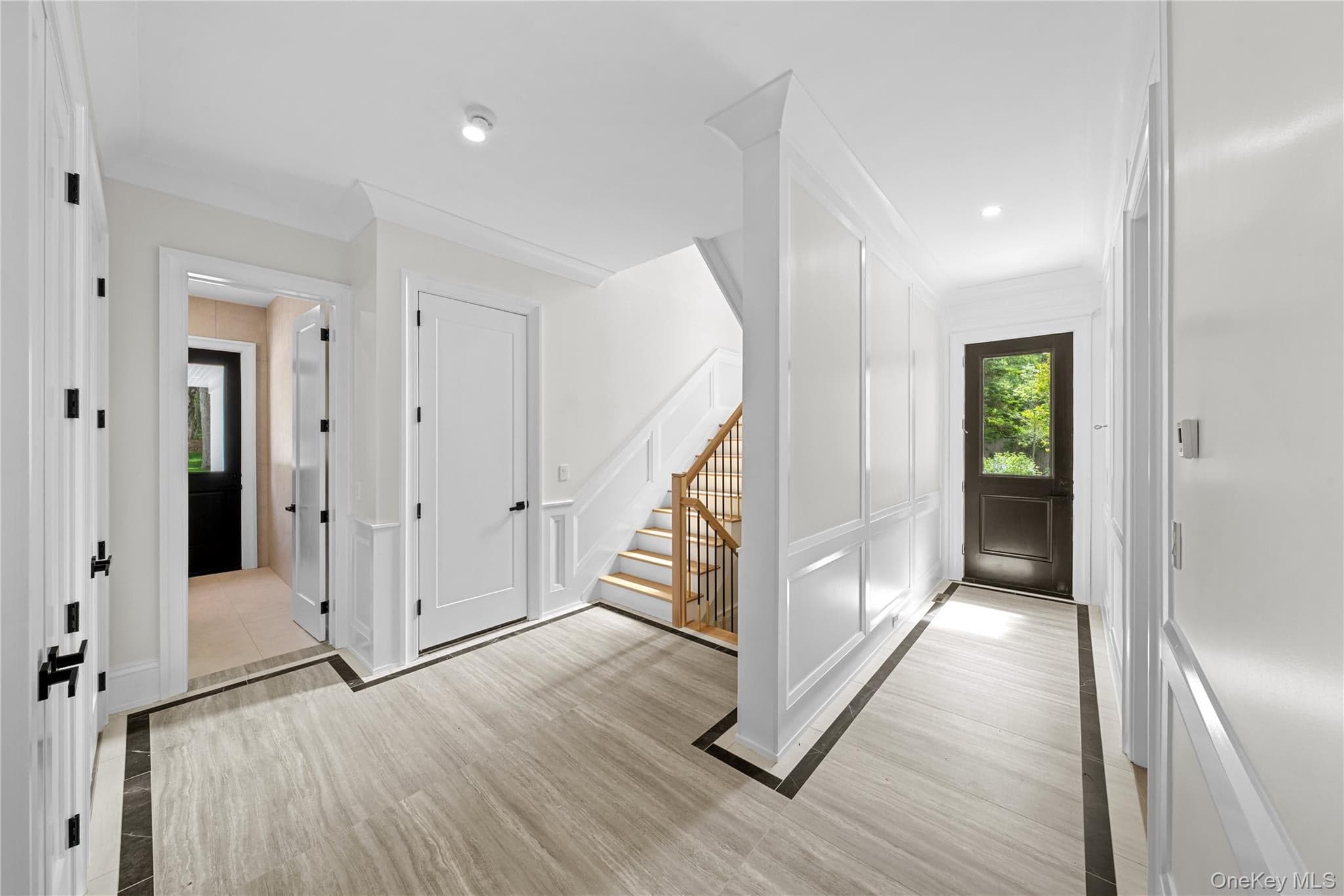12 Quaker Ridge Drive thumbnail 23