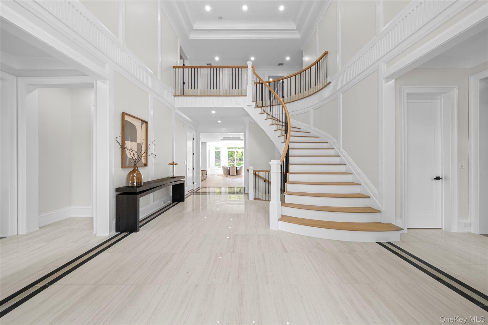 12 Quaker Ridge Drive thumbnail 4