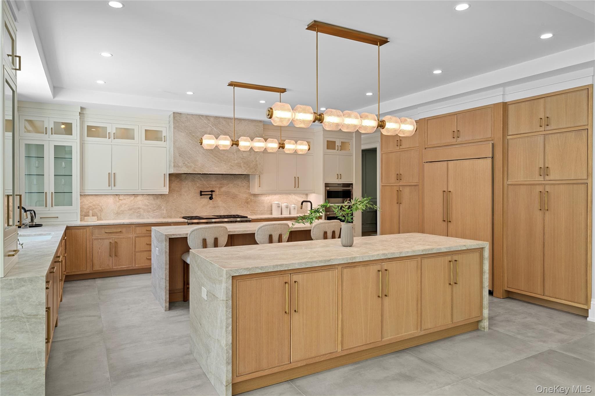 12 Quaker Ridge Drive thumbnail 17