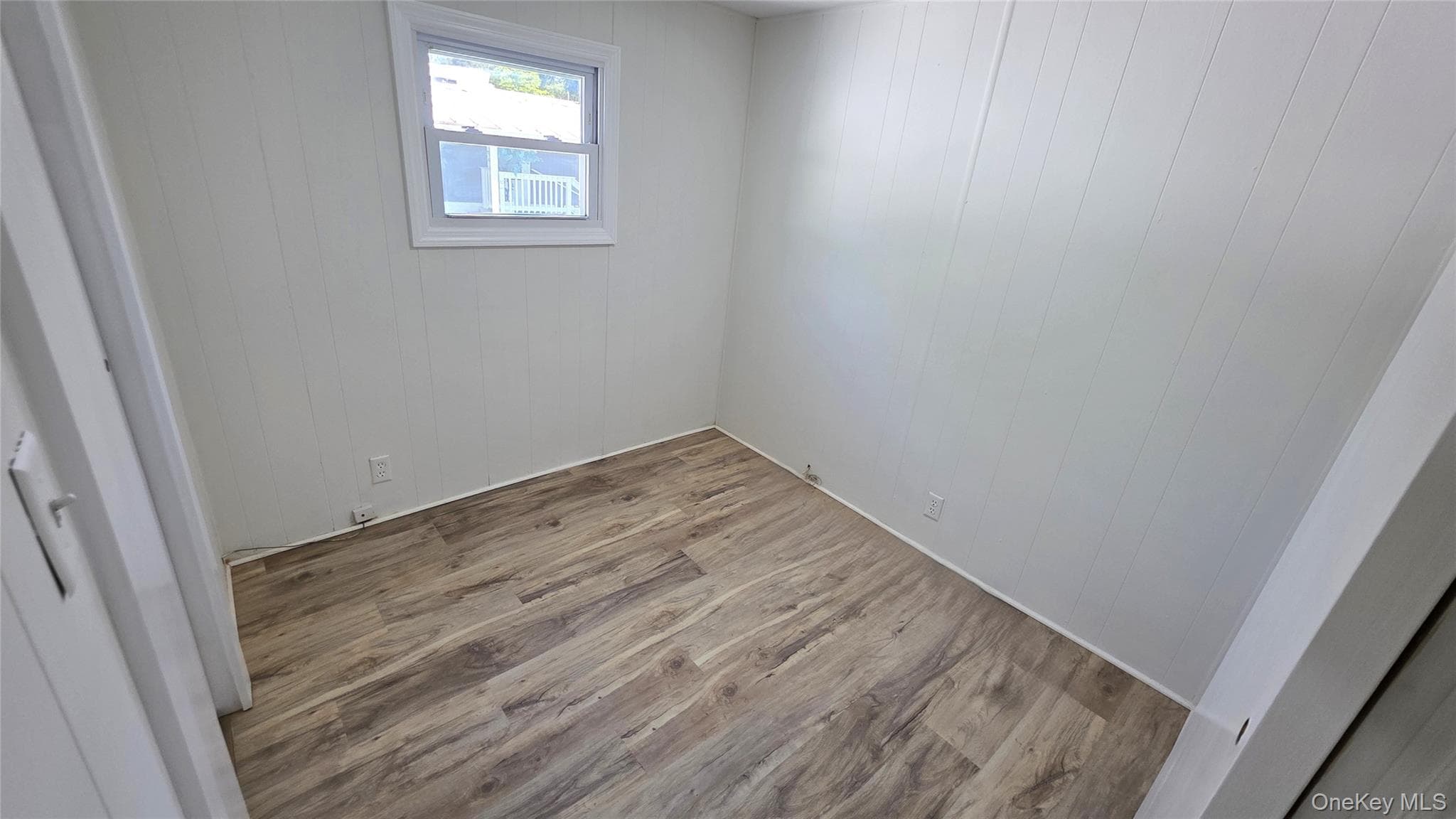 58 Betsy Ross Drive thumbnail 13