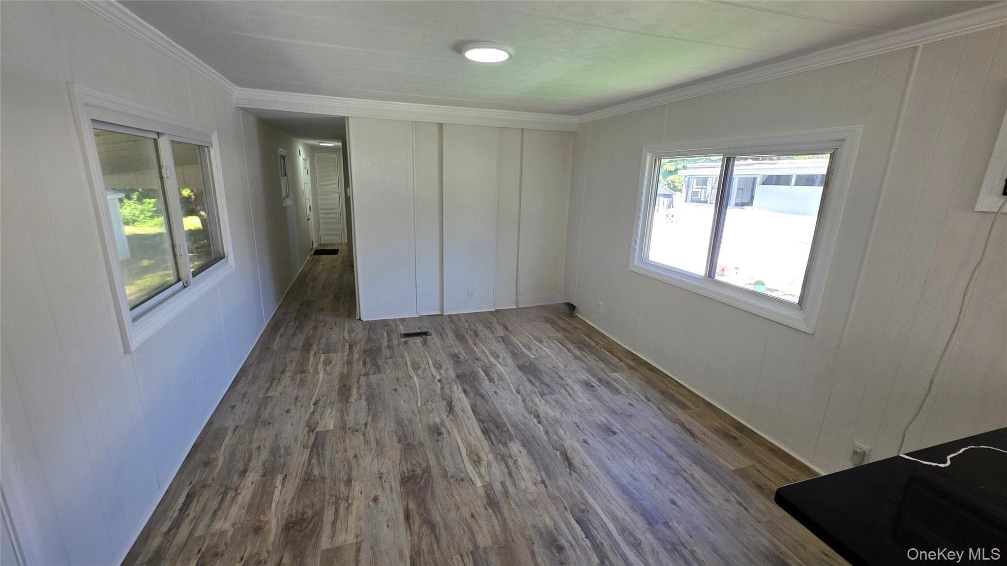 58 Betsy Ross Drive thumbnail 12