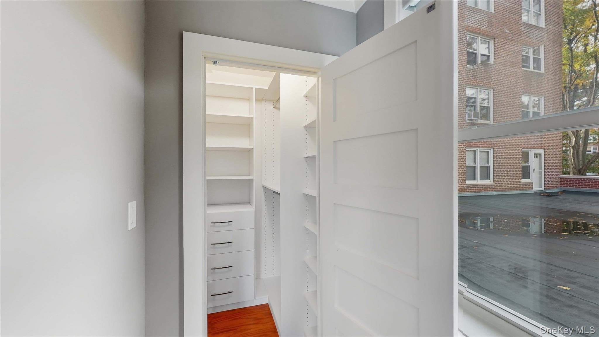 1133 Midland Avenue Unit: 1C thumbnail 16