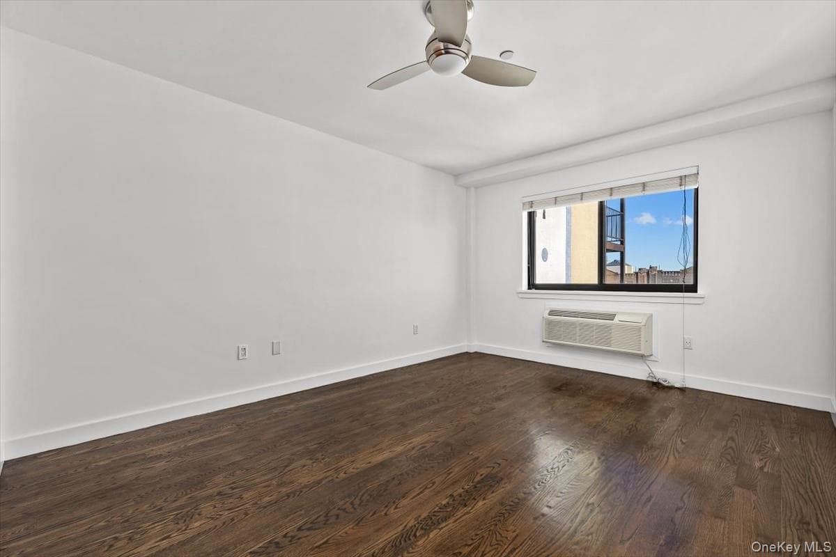 3135 31st Street Unit: 605 thumbnail 7