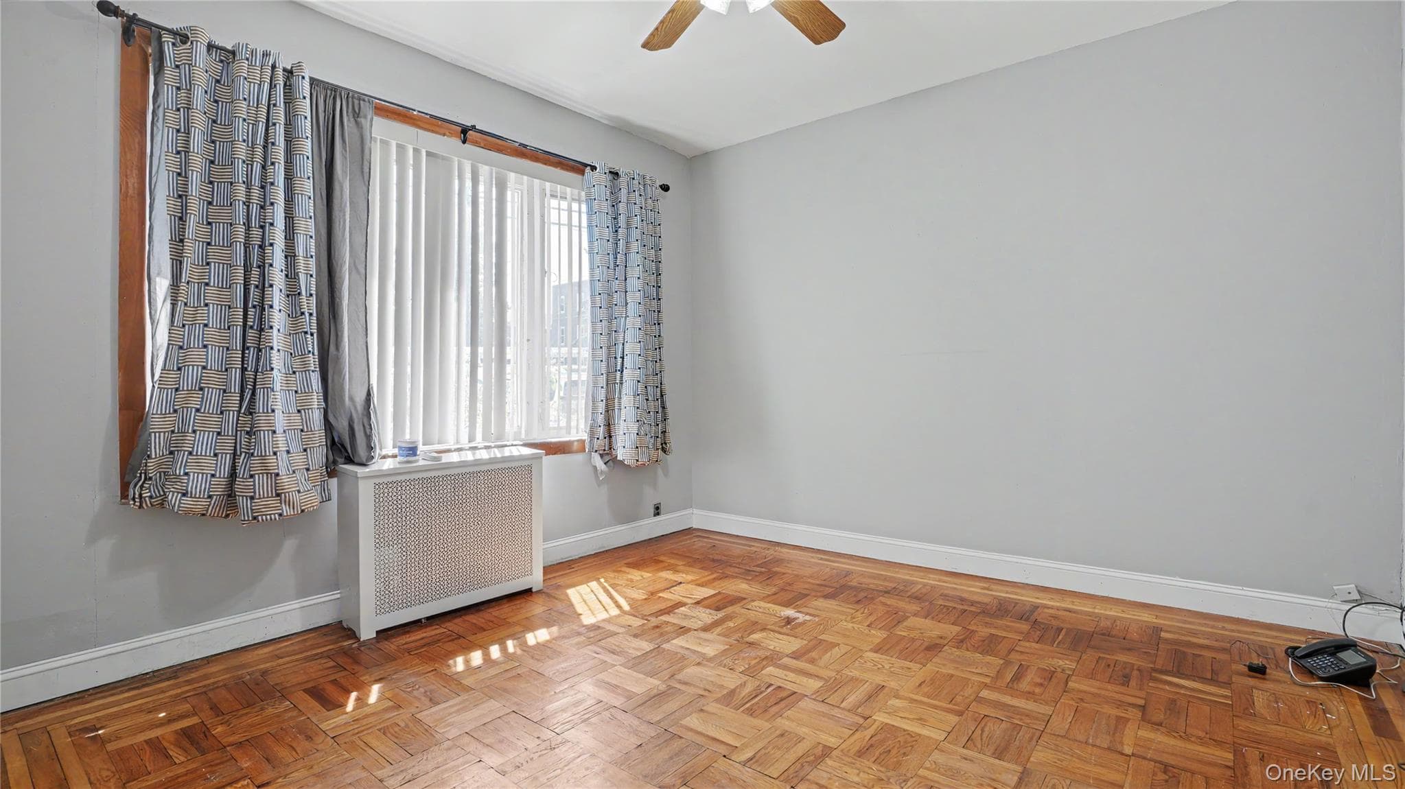 2977 Harding Avenue thumbnail 7