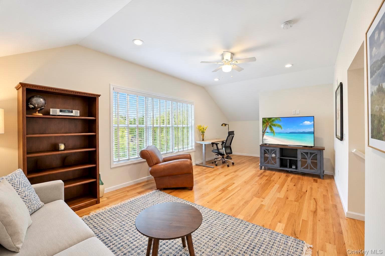 77 Maple Wood Lane thumbnail 18