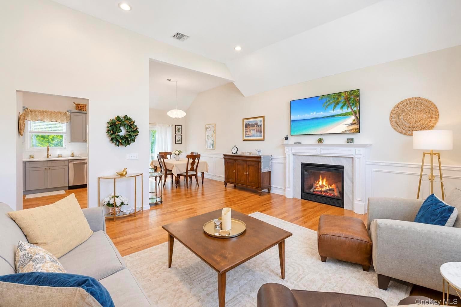 77 Maple Wood Lane thumbnail 7