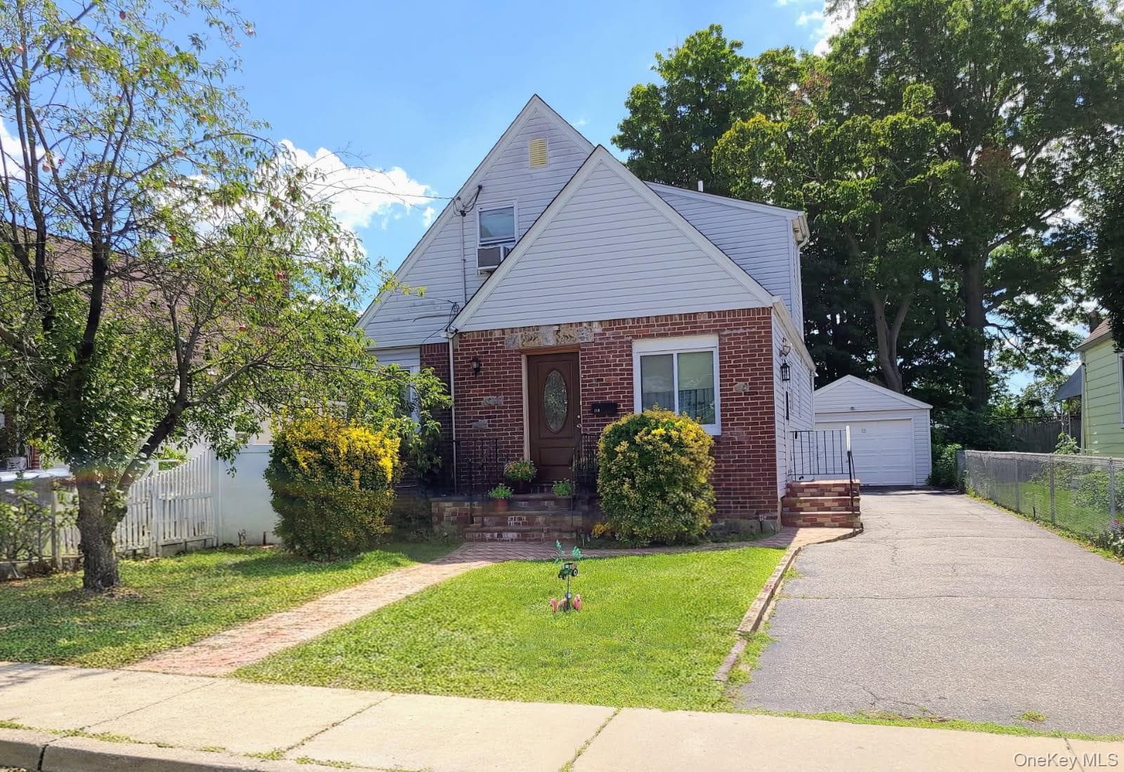 Address Withheld By Request, Hempstead