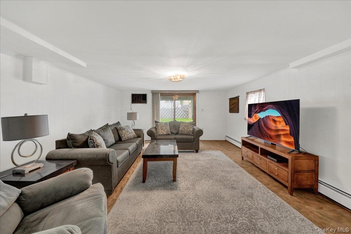 2810 Harding Avenue thumbnail 19