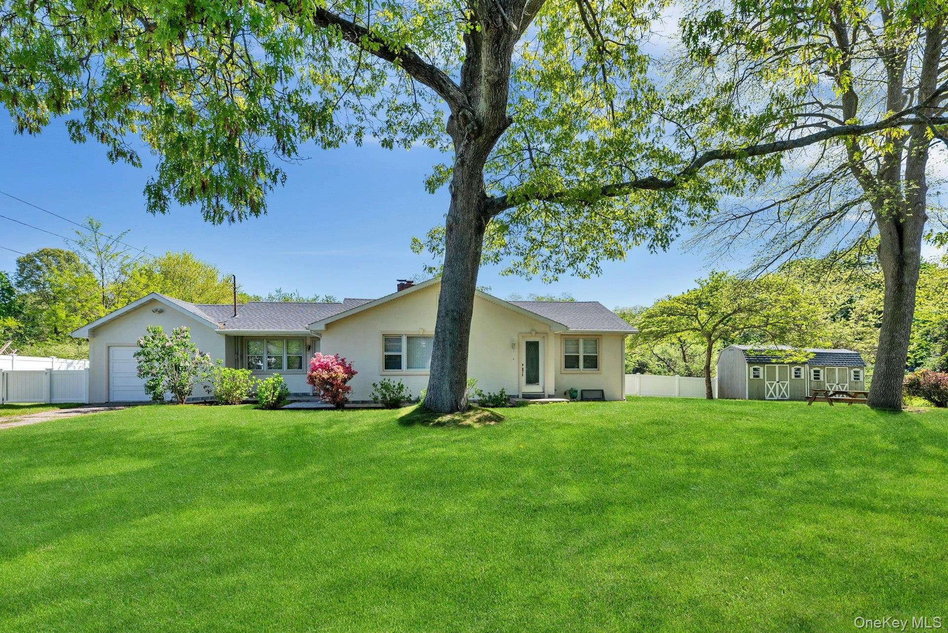 380 Clark Road photo 1
