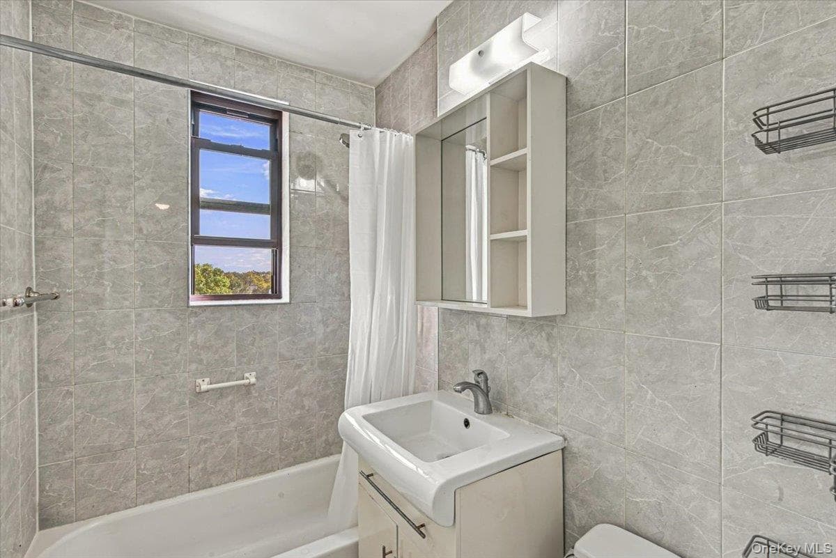 3815 149th Street Unit: 4L thumbnail 6