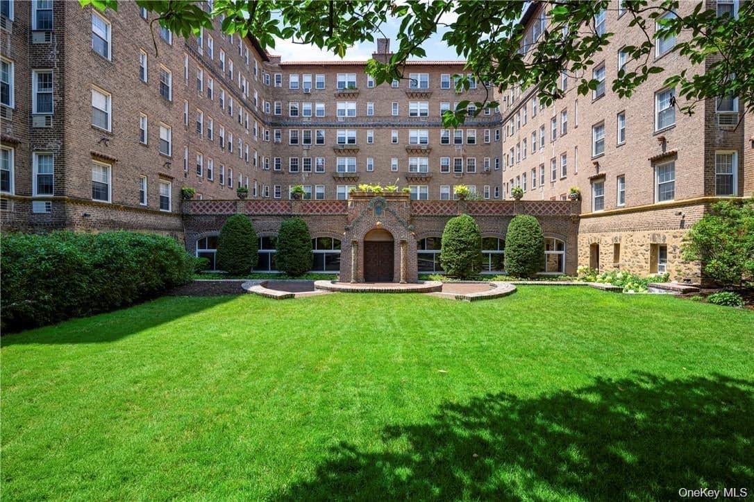 16 N Chatsworth Avenue Unit: 712 thumbnail 22