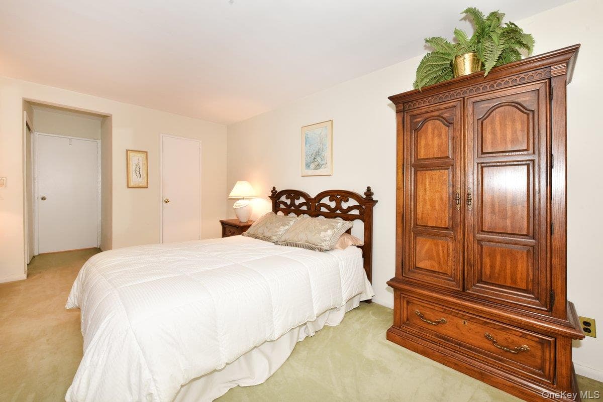 6 Birchwood Court Unit: 3F thumbnail 11