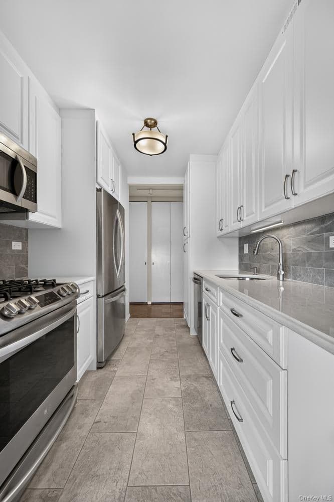27110 Grand Central Parkway Unit: 29S thumbnail 10