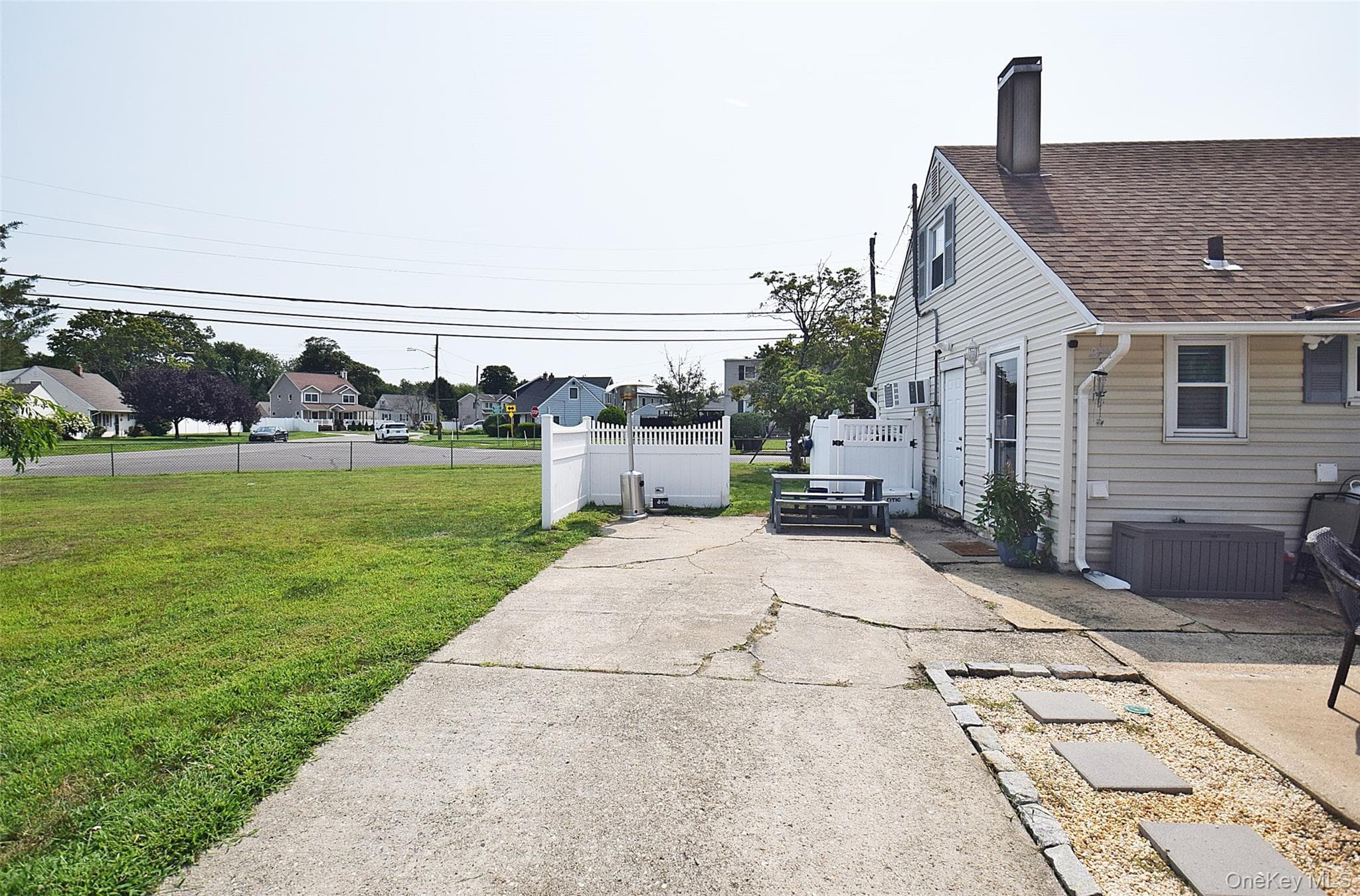 101 Phyllis Drive thumbnail 6