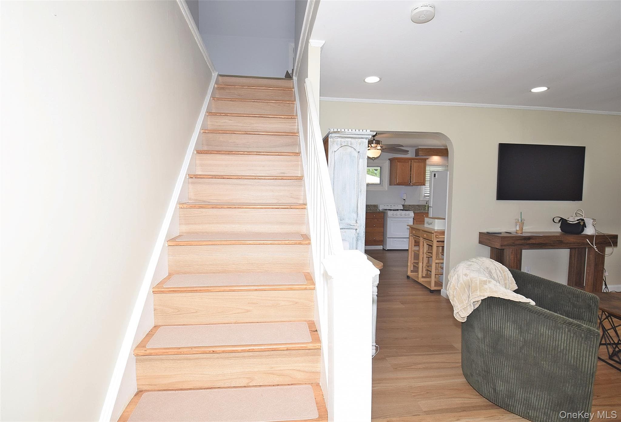 101 Phyllis Drive thumbnail 24
