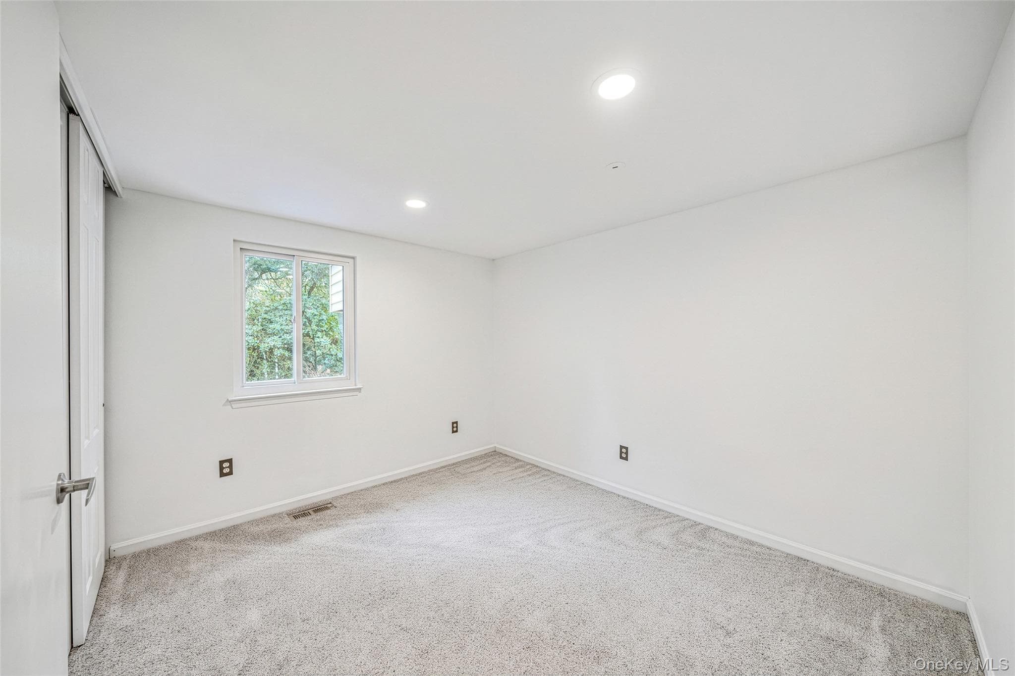 740 Blue Ridge Drive thumbnail 16