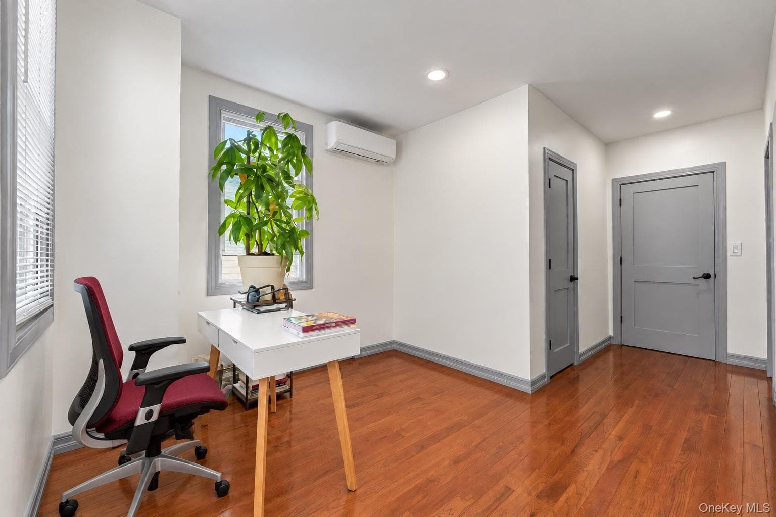 111-35 166th Street thumbnail 15