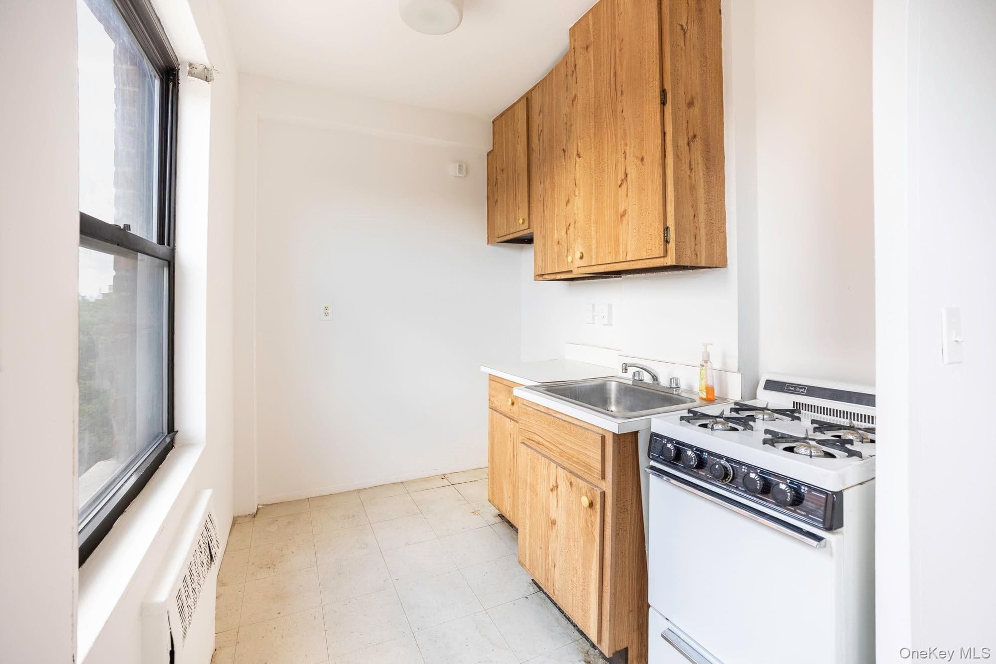 99-72 66 Road Unit: 7O thumbnail 8