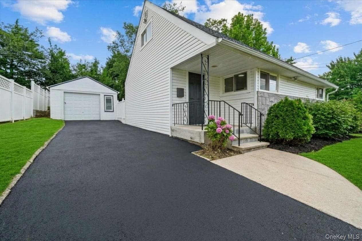 40 Newkirk Road photo 1