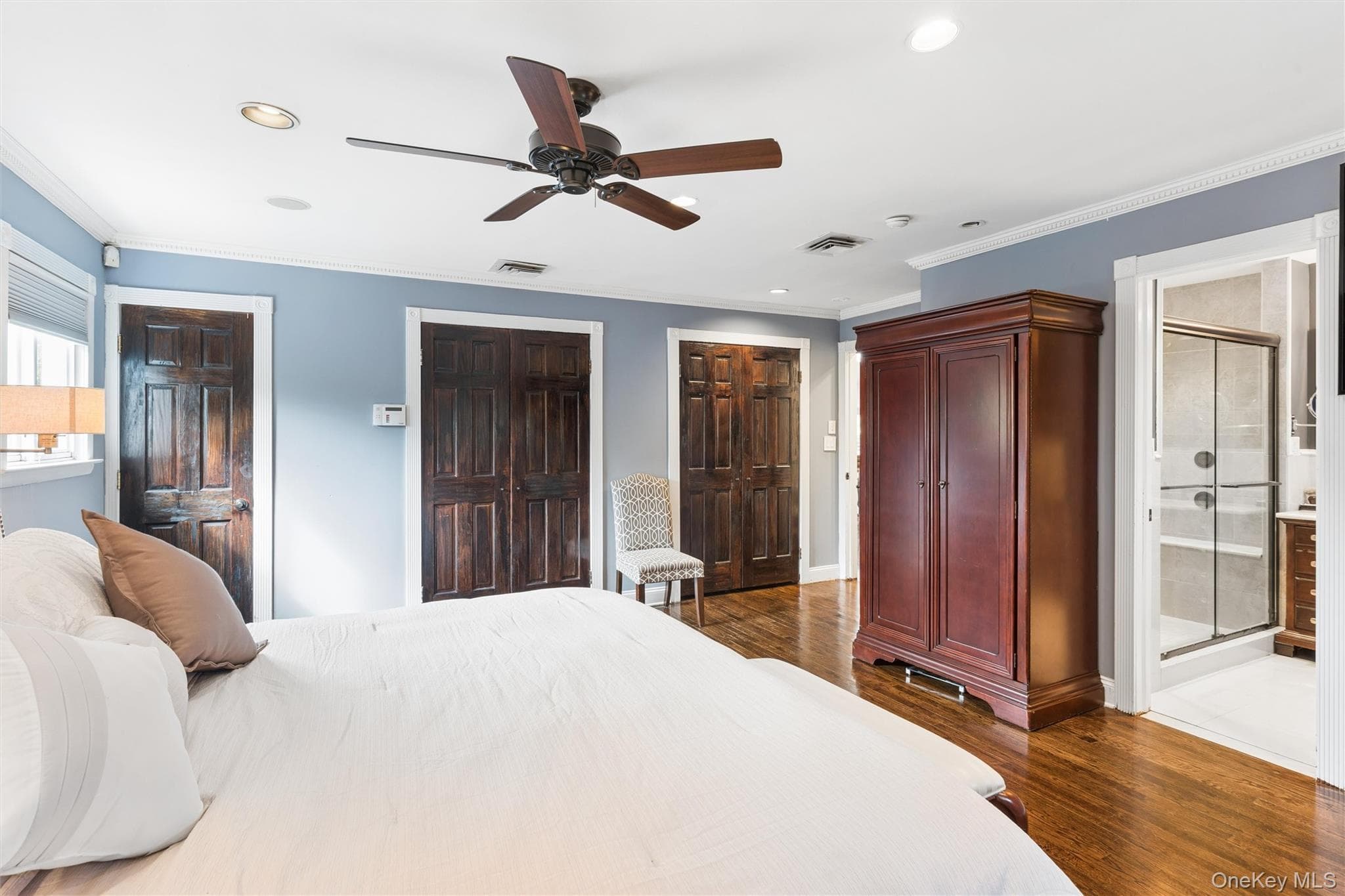 1650 James Street thumbnail 25