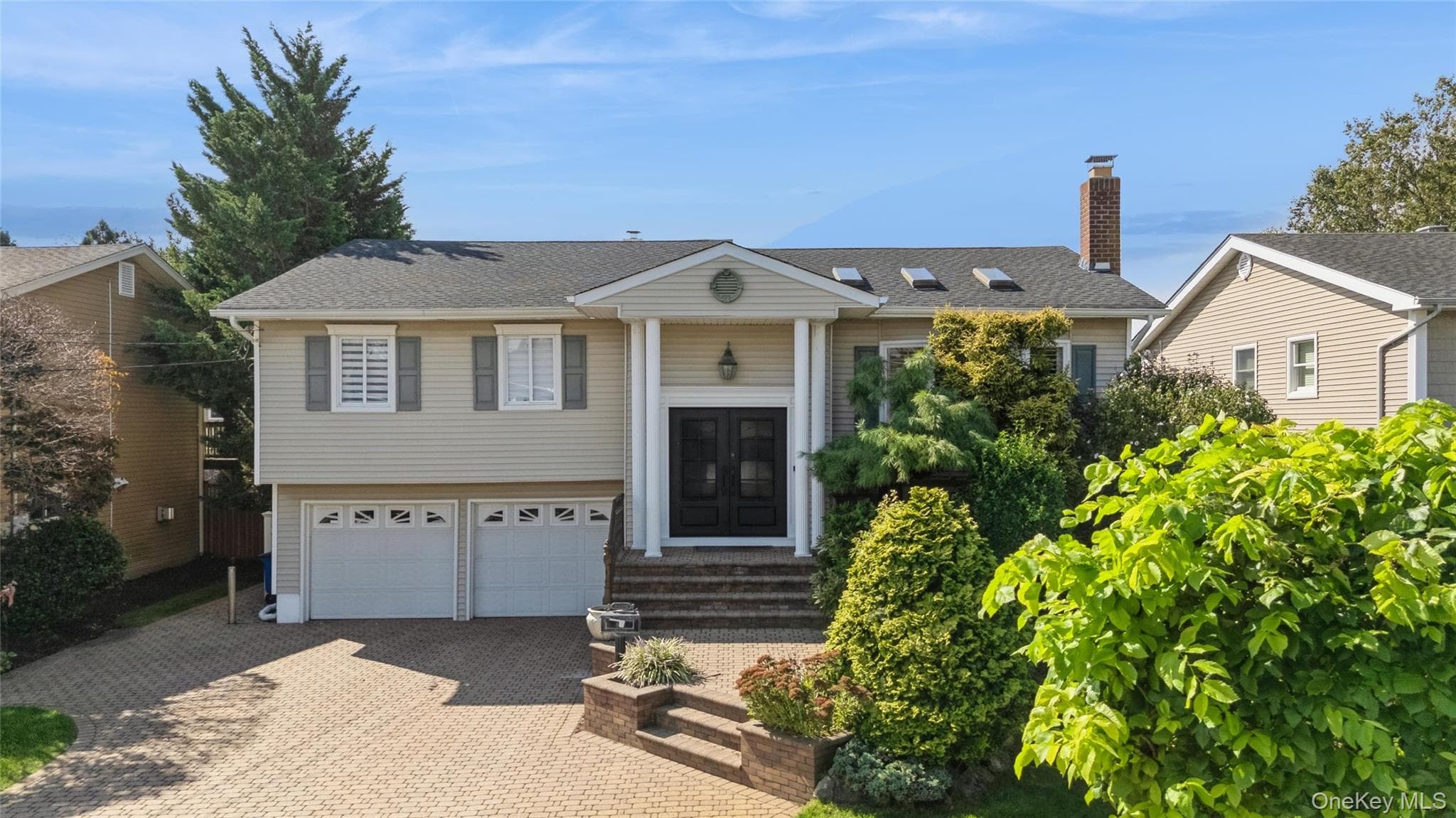 1650 James Street thumbnail 4