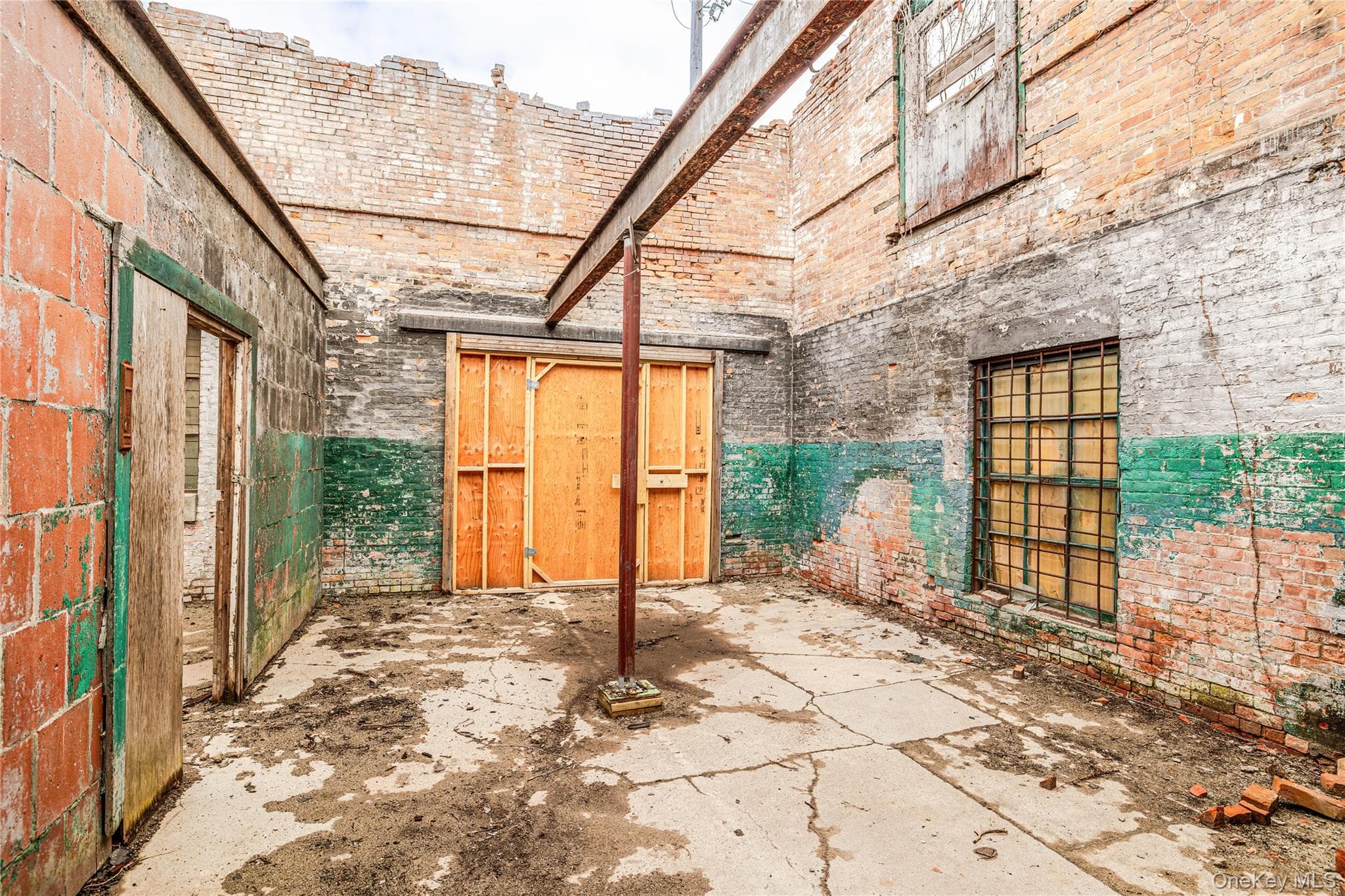 357 Columbia Street thumbnail 23