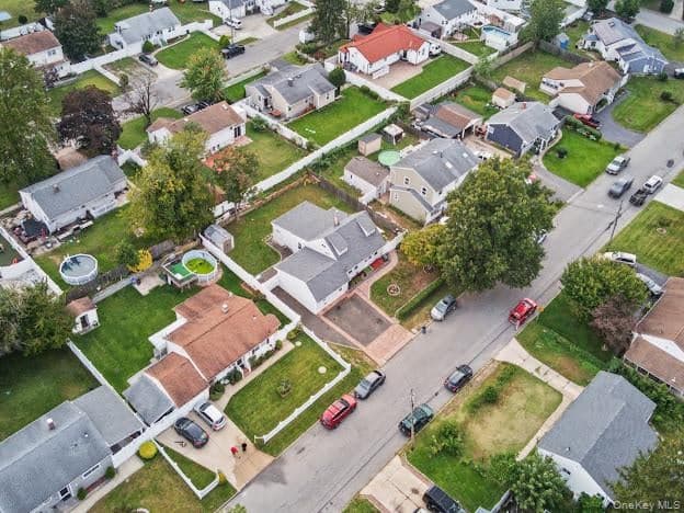 126 Claywood Drive thumbnail 37