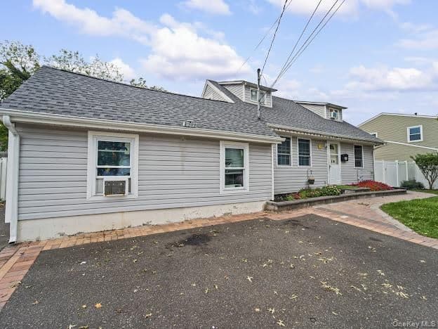 126 Claywood Drive thumbnail 5