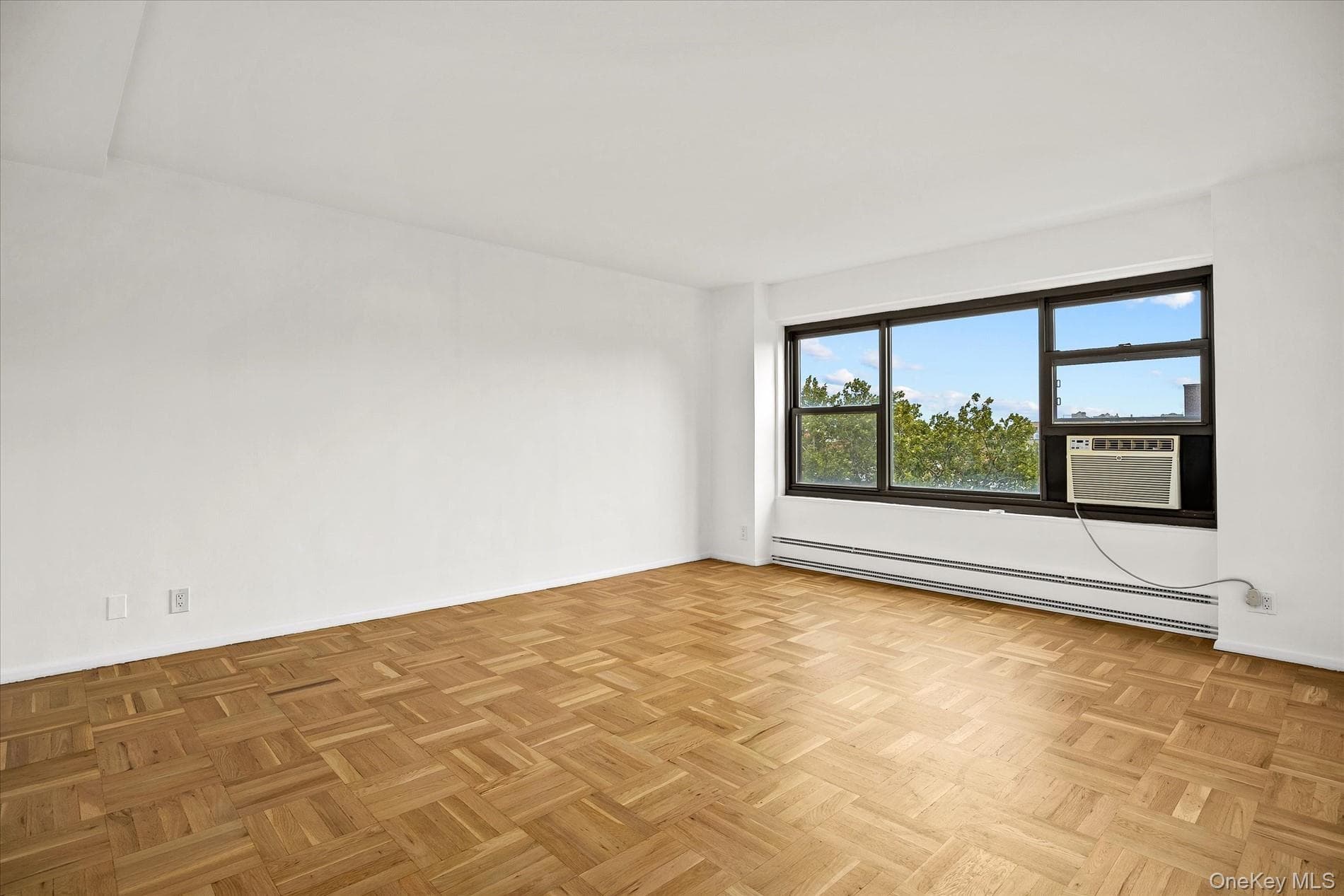 33-34 Crescent Street Unit: 7D thumbnail 2