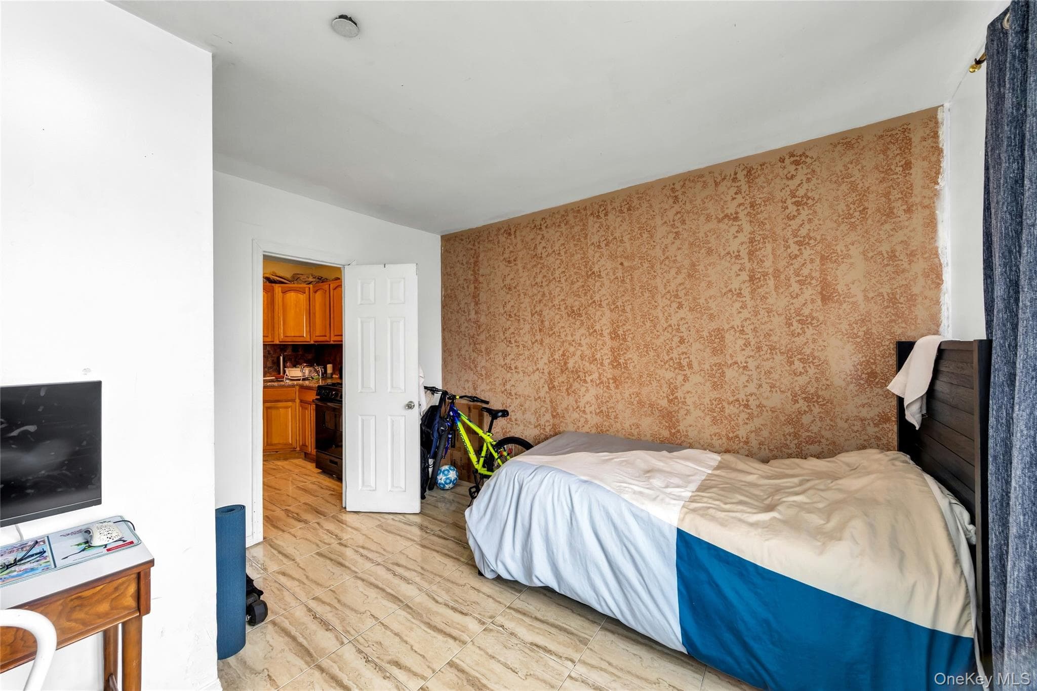 102-18 Radcliff Avenue thumbnail 25