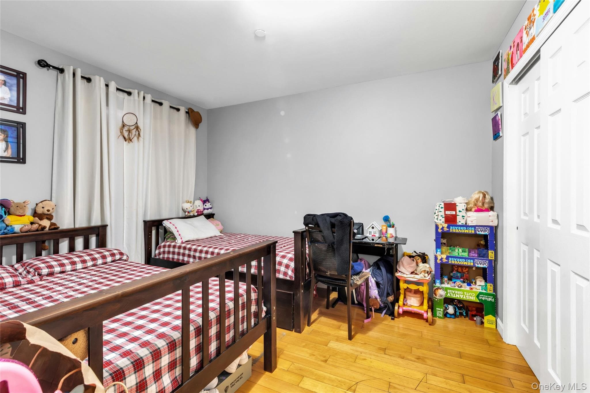 102-18 Radcliff Avenue thumbnail 16