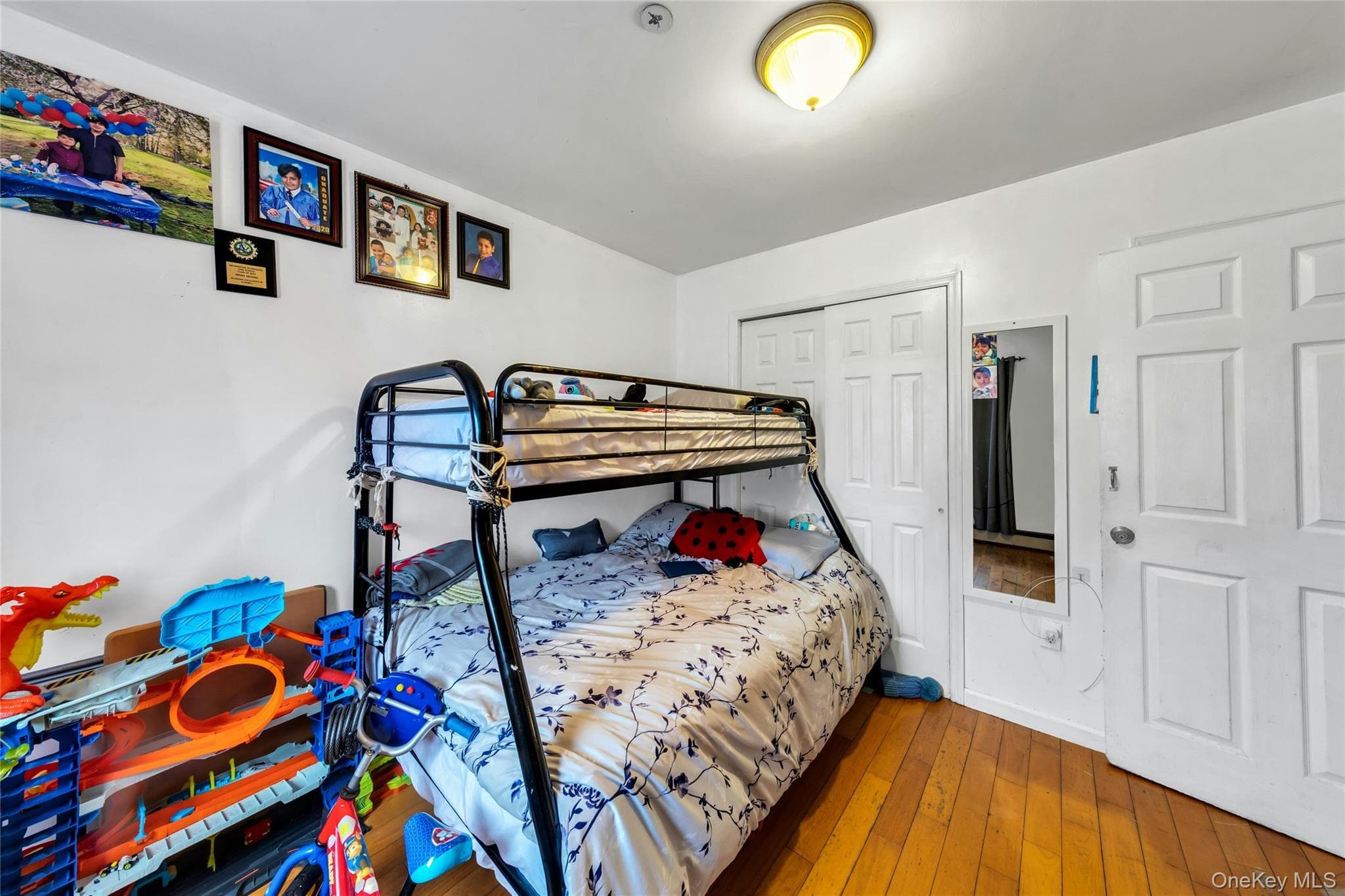 102-18 Radcliff Avenue thumbnail 27