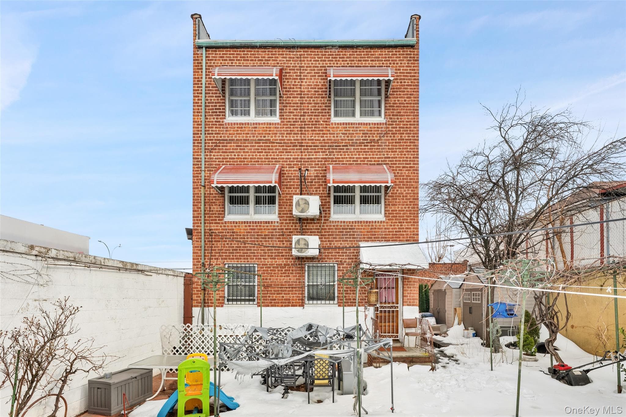 7714 Cypress Hills Street thumbnail 2