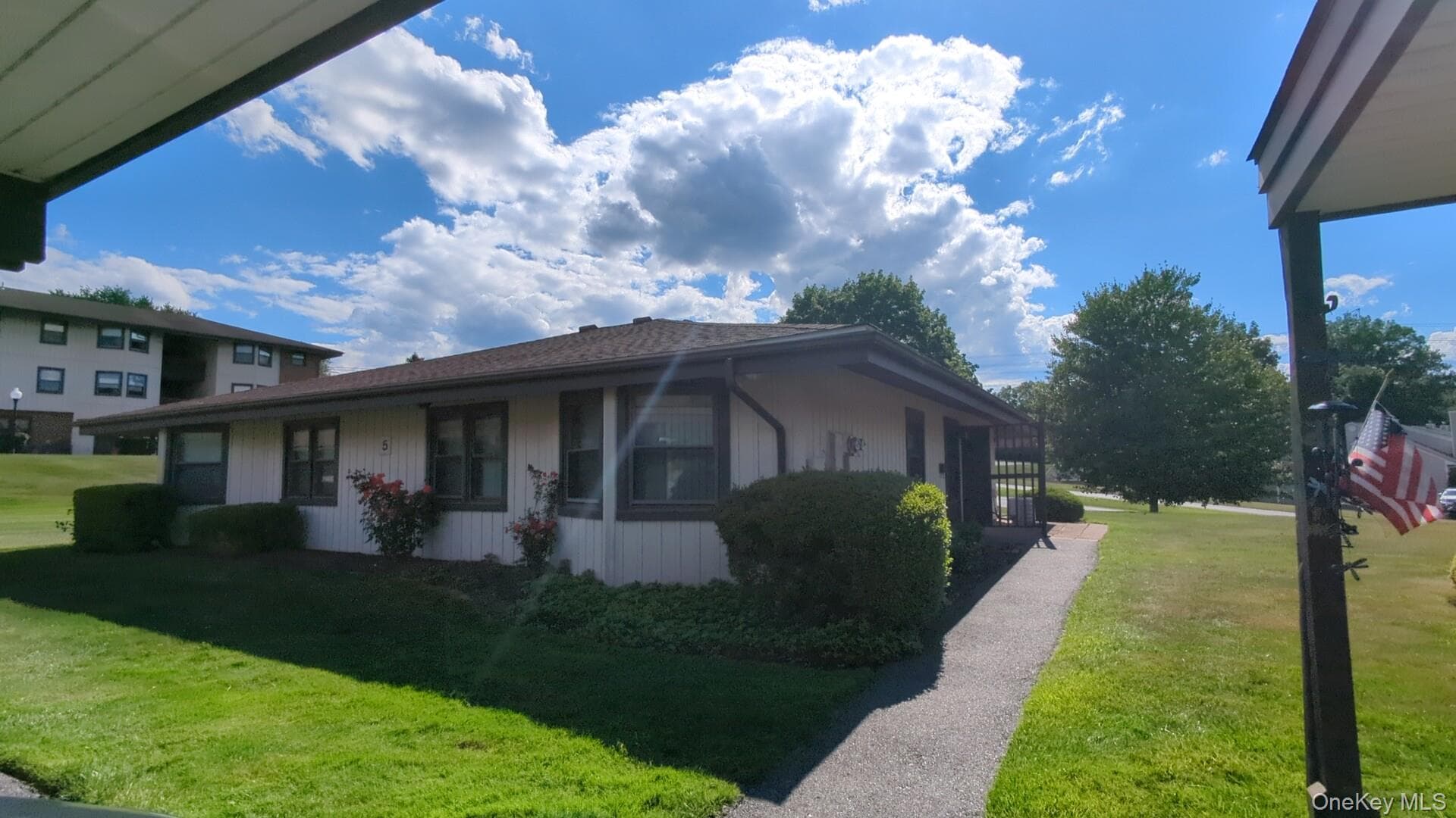 5 Devon Court Unit: B thumbnail 16