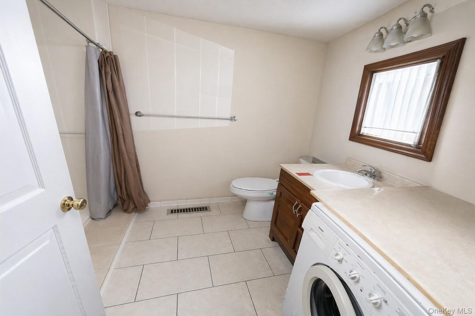 5 Devon Court Unit: B thumbnail 14