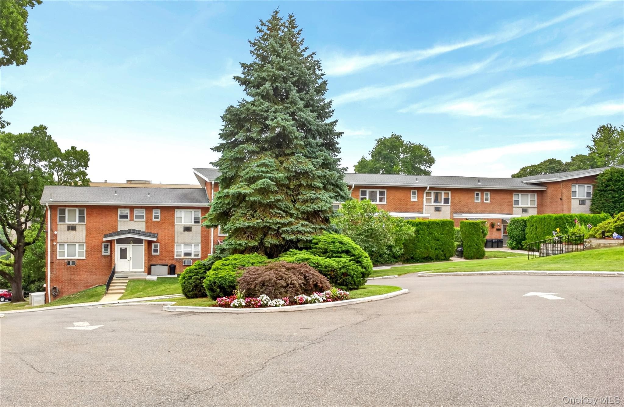 671 Pelham Road Unit: D9, New Rochelle