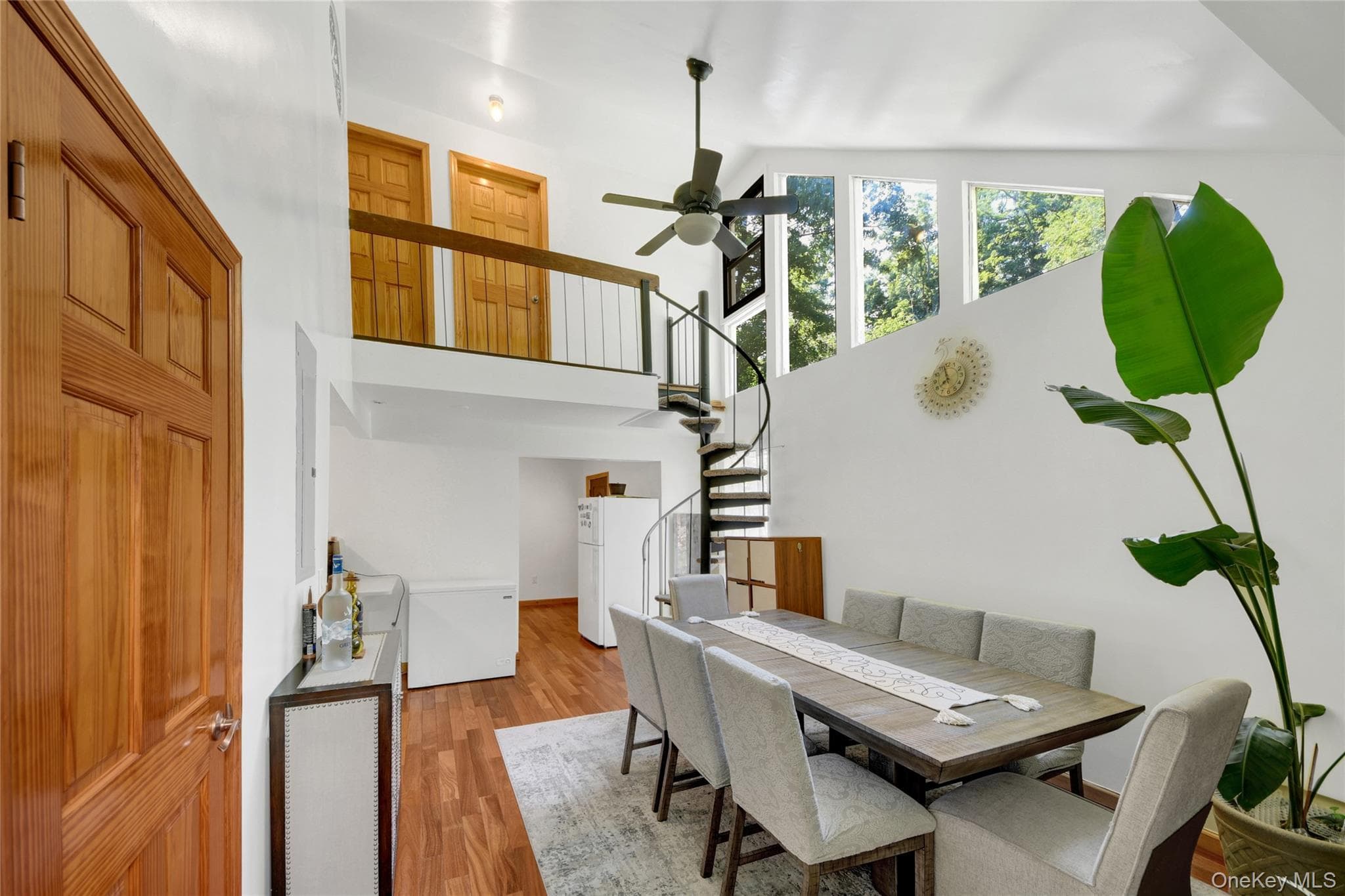 435 Birdsall Drive thumbnail 9