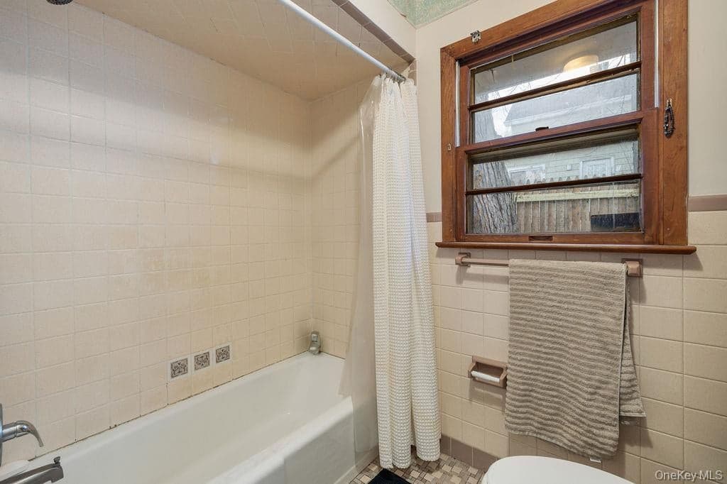 165 Gurnee Avenue thumbnail 25