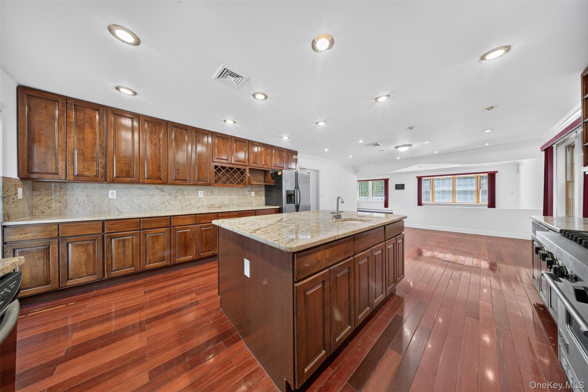 45 Yennicock Avenue thumbnail 16