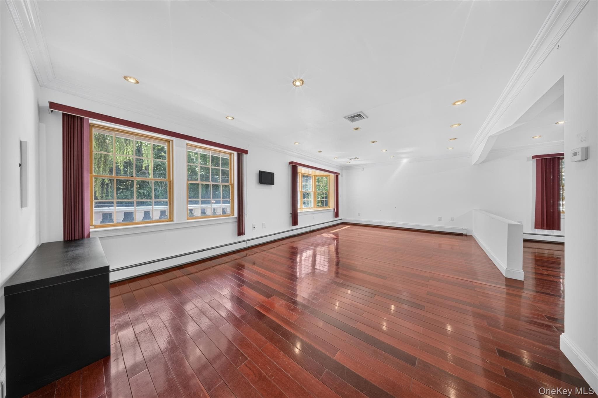 45 Yennicock Avenue thumbnail 5