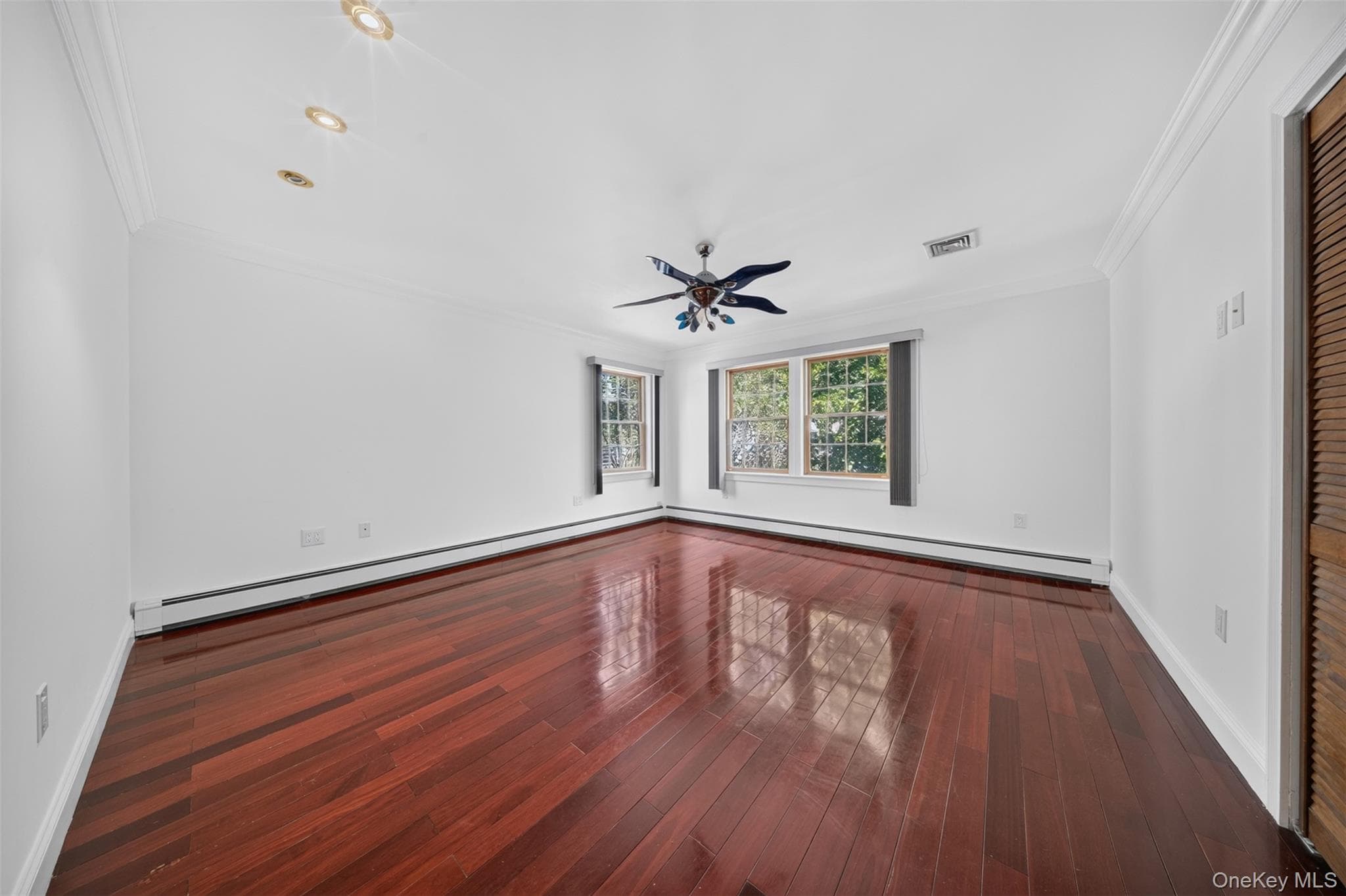 45 Yennicock Avenue thumbnail 30
