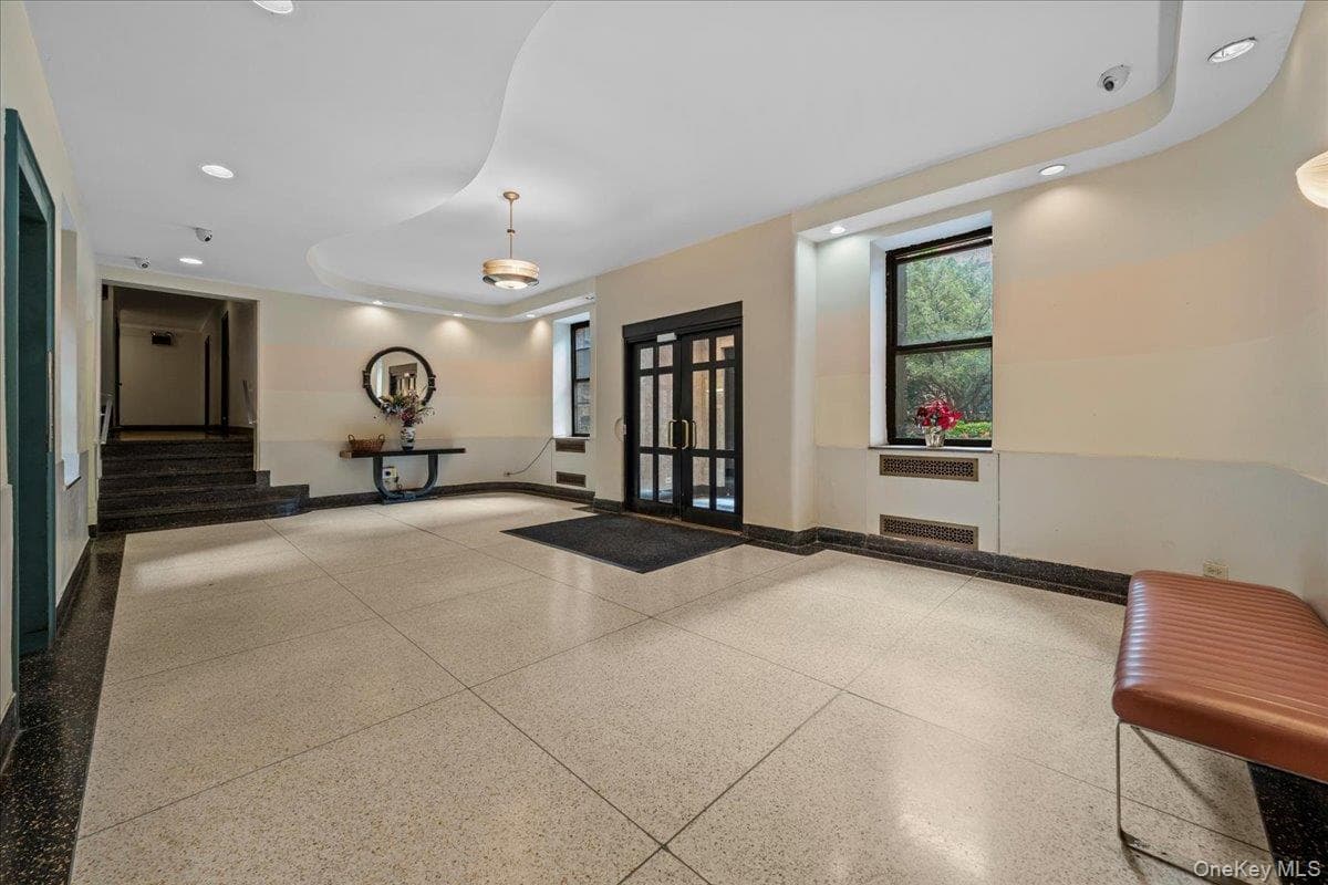 3017 Riverdale Avenue Unit: 5J thumbnail 15