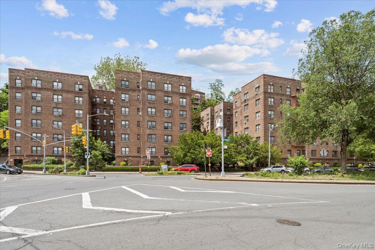3017 Riverdale Avenue Unit: 5J, Bronx