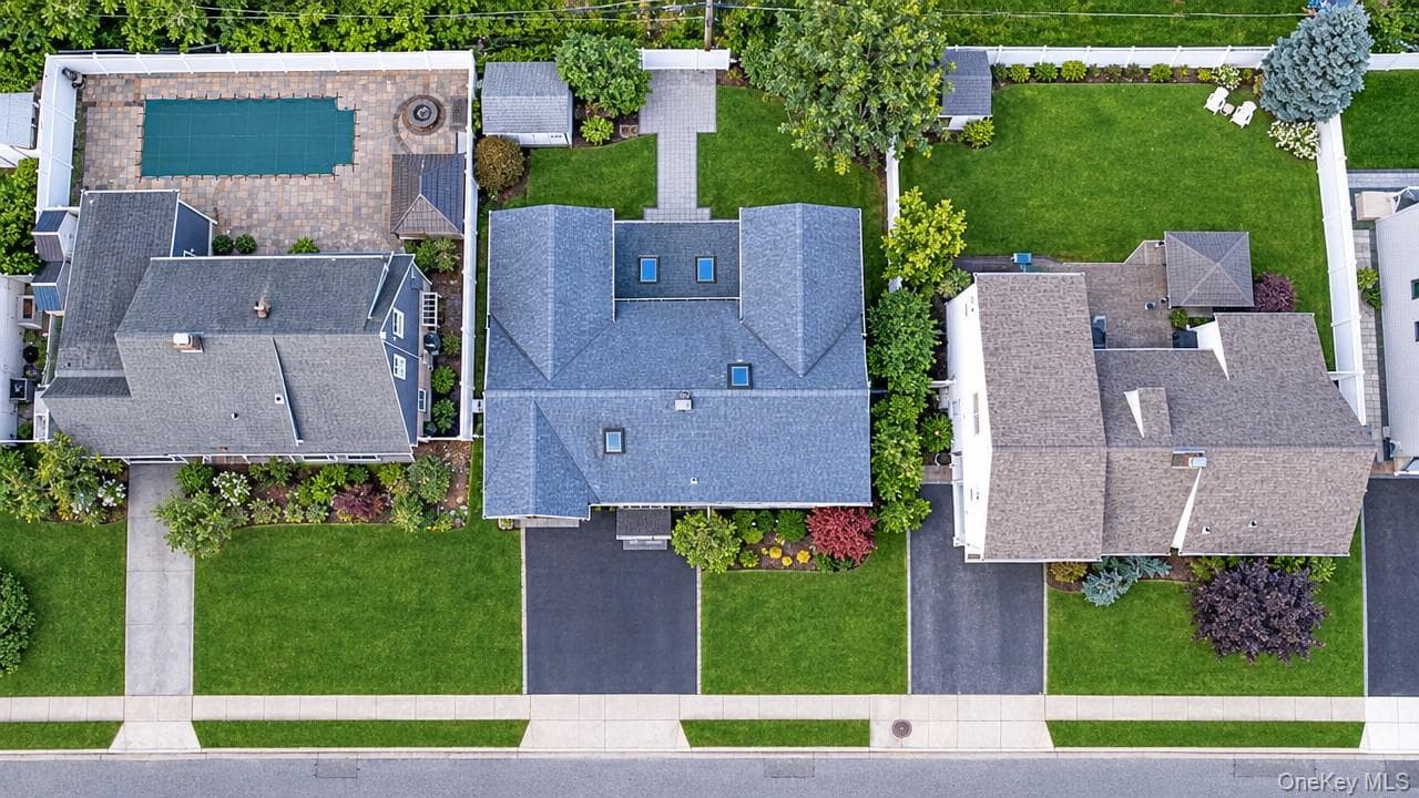 15 Coachman Lane thumbnail 34