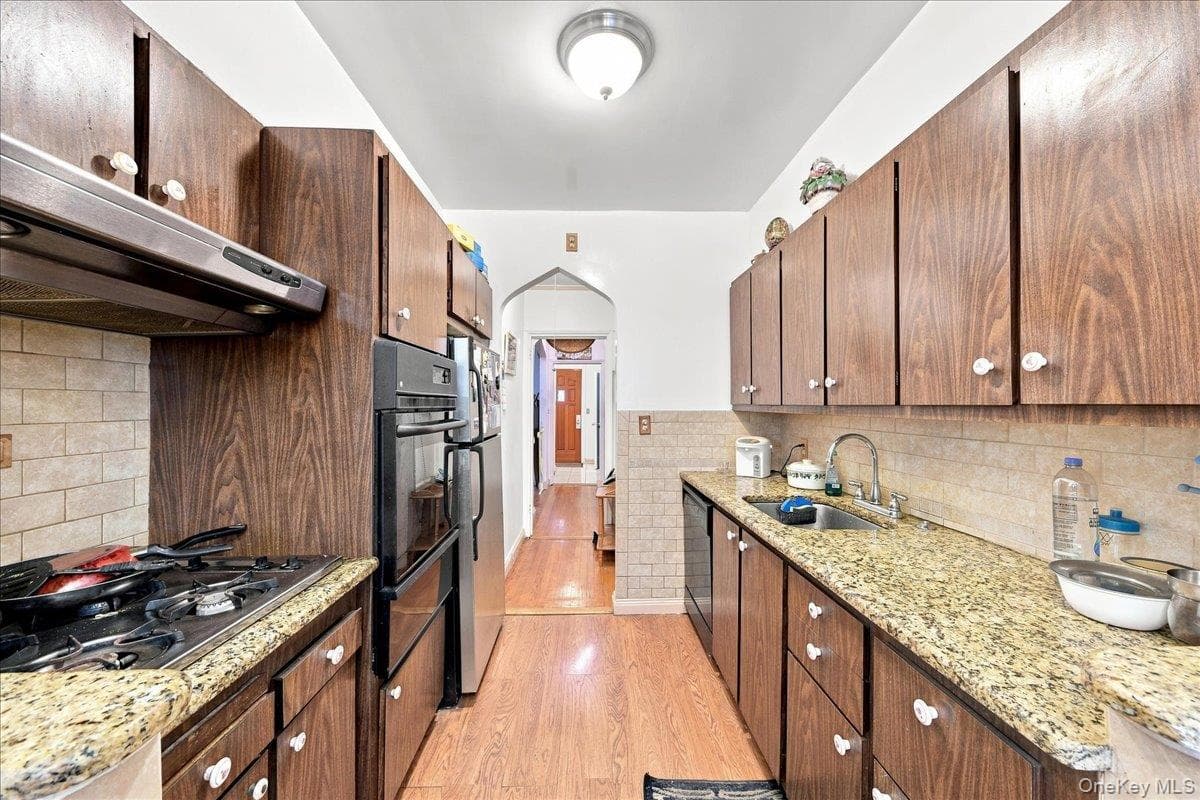 2145 Muliner Avenue thumbnail 7