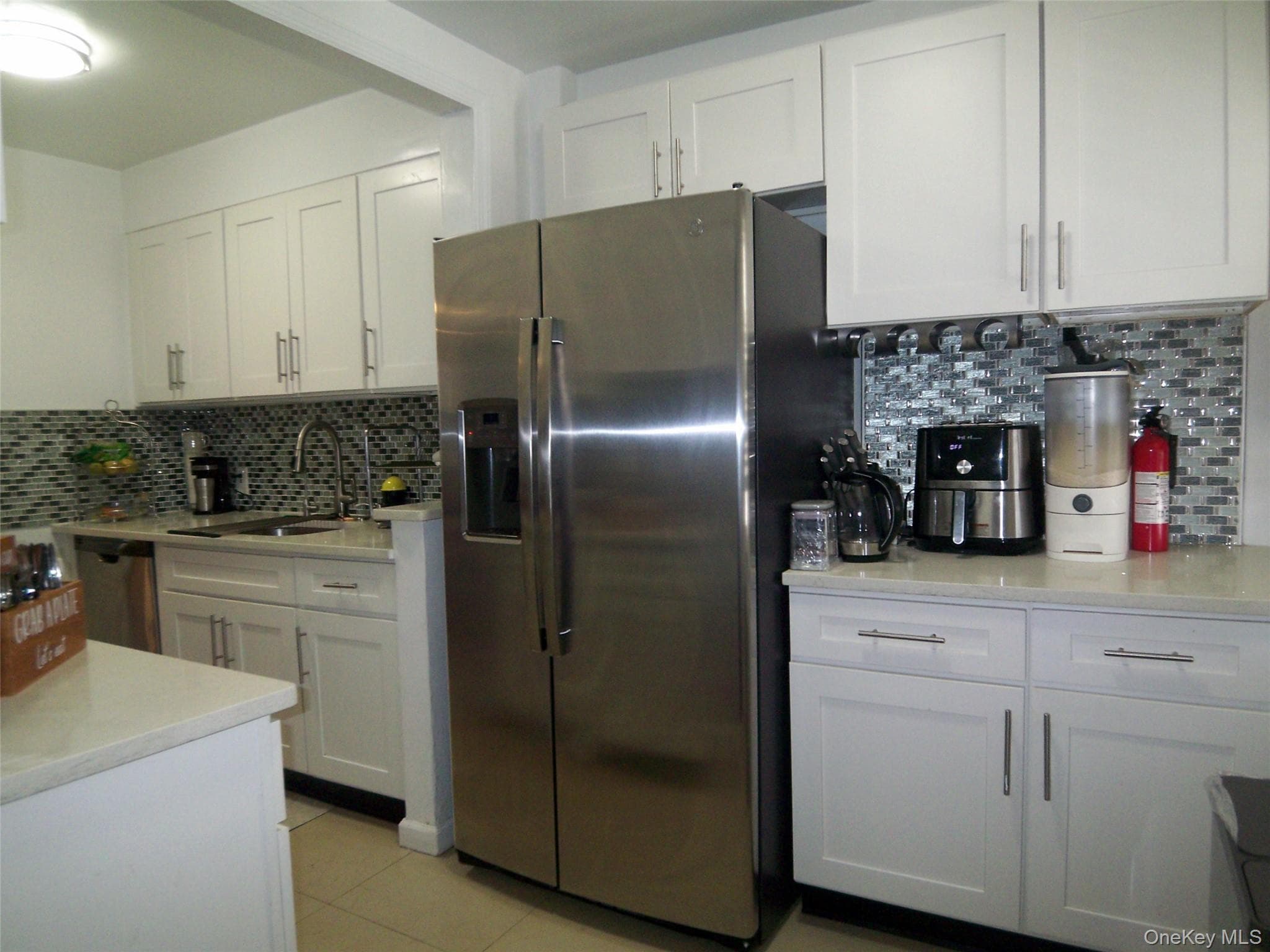 4382 Byron Avenue thumbnail 5