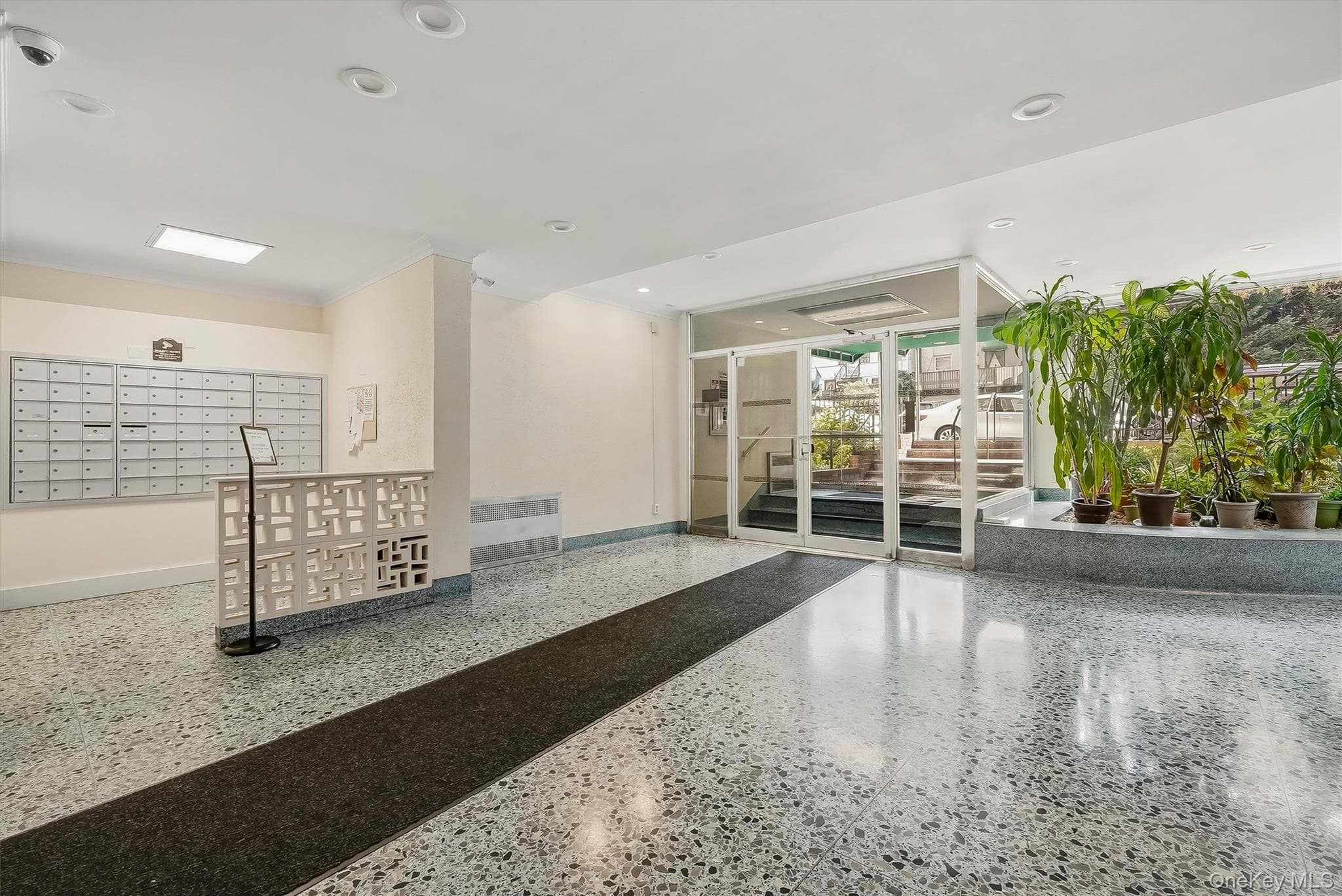642 Locust Street Unit: 4H thumbnail 3