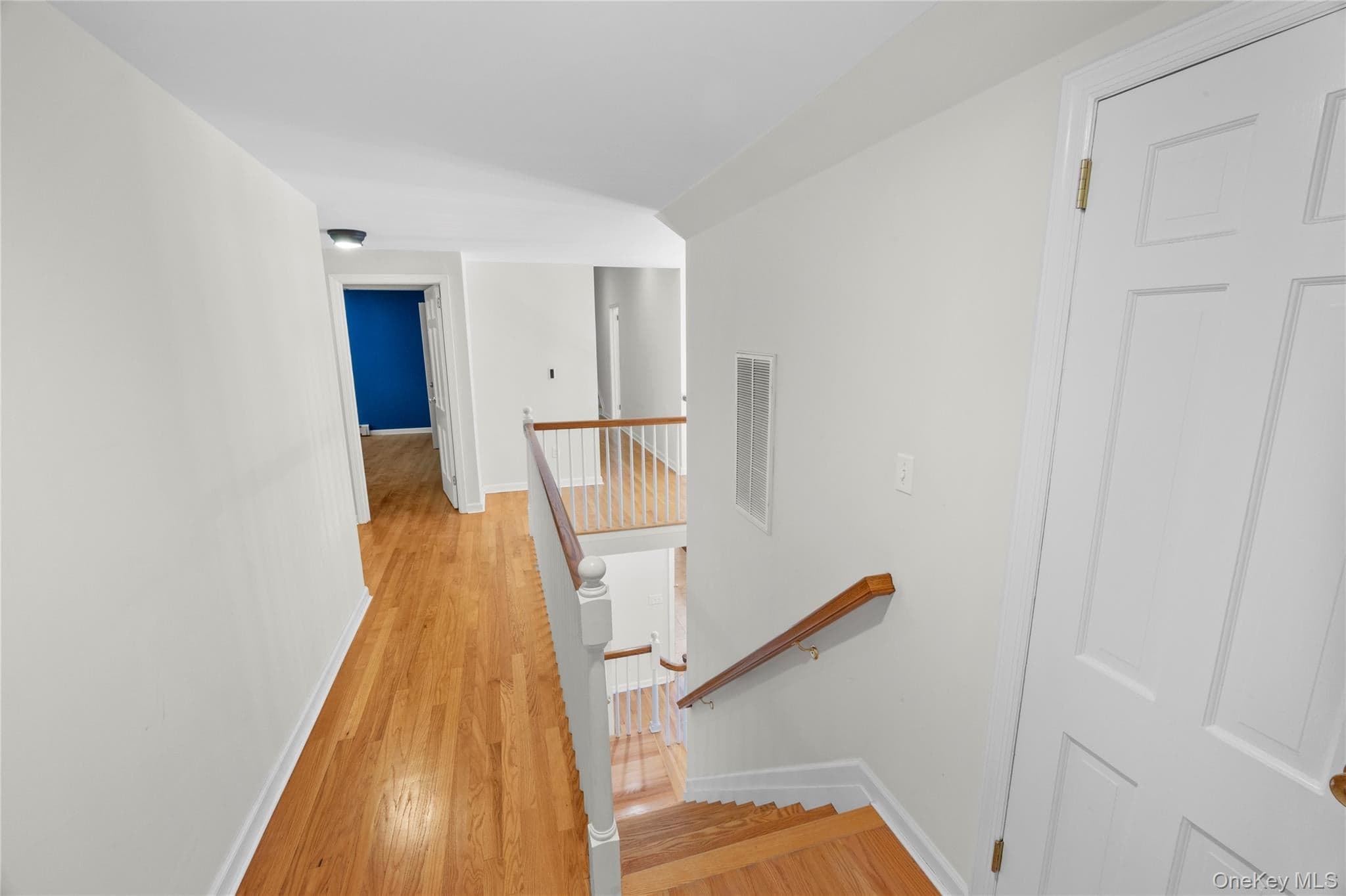 23 Cliff Road thumbnail 35