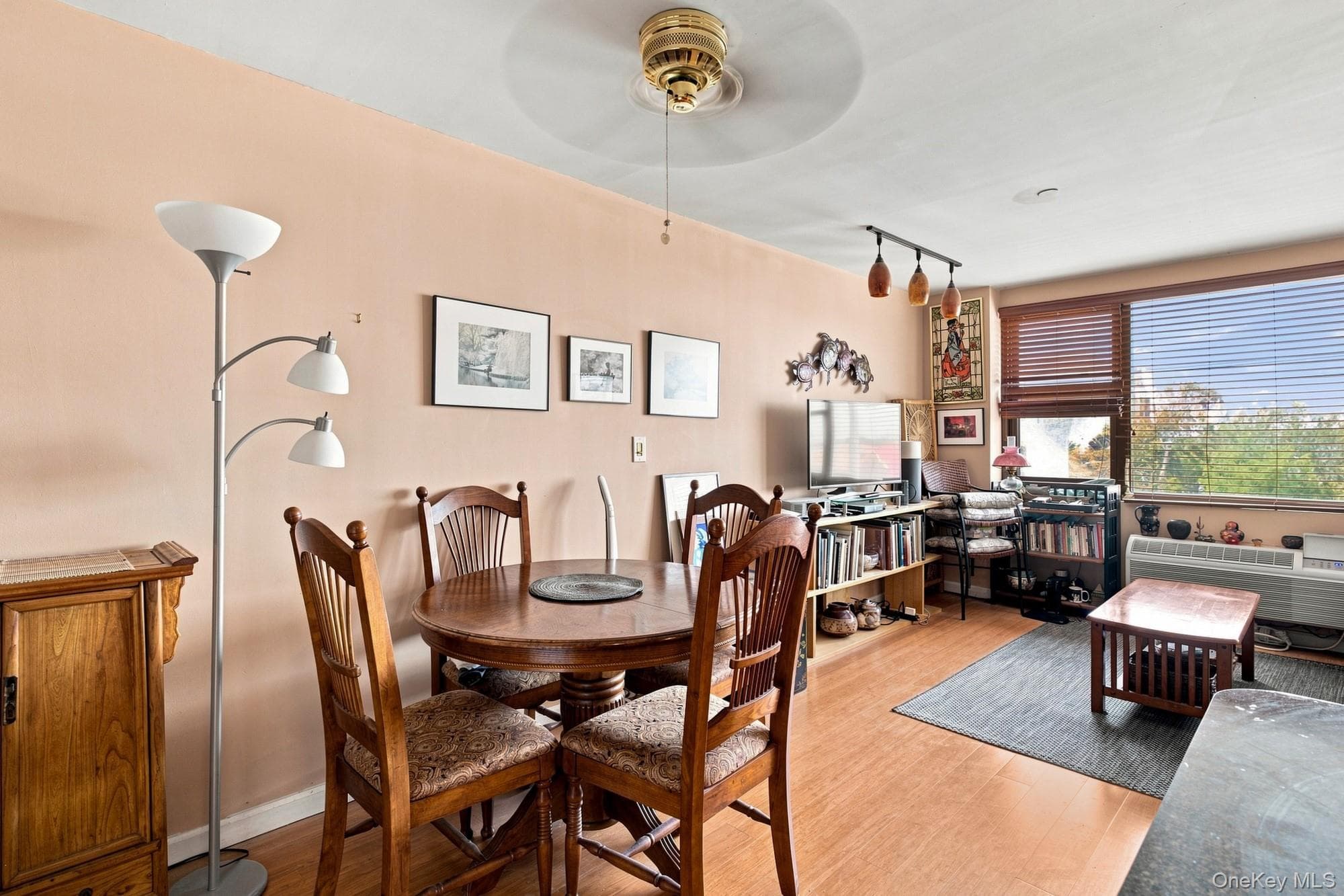 185 W Park Avenue Unit: 316 thumbnail 11