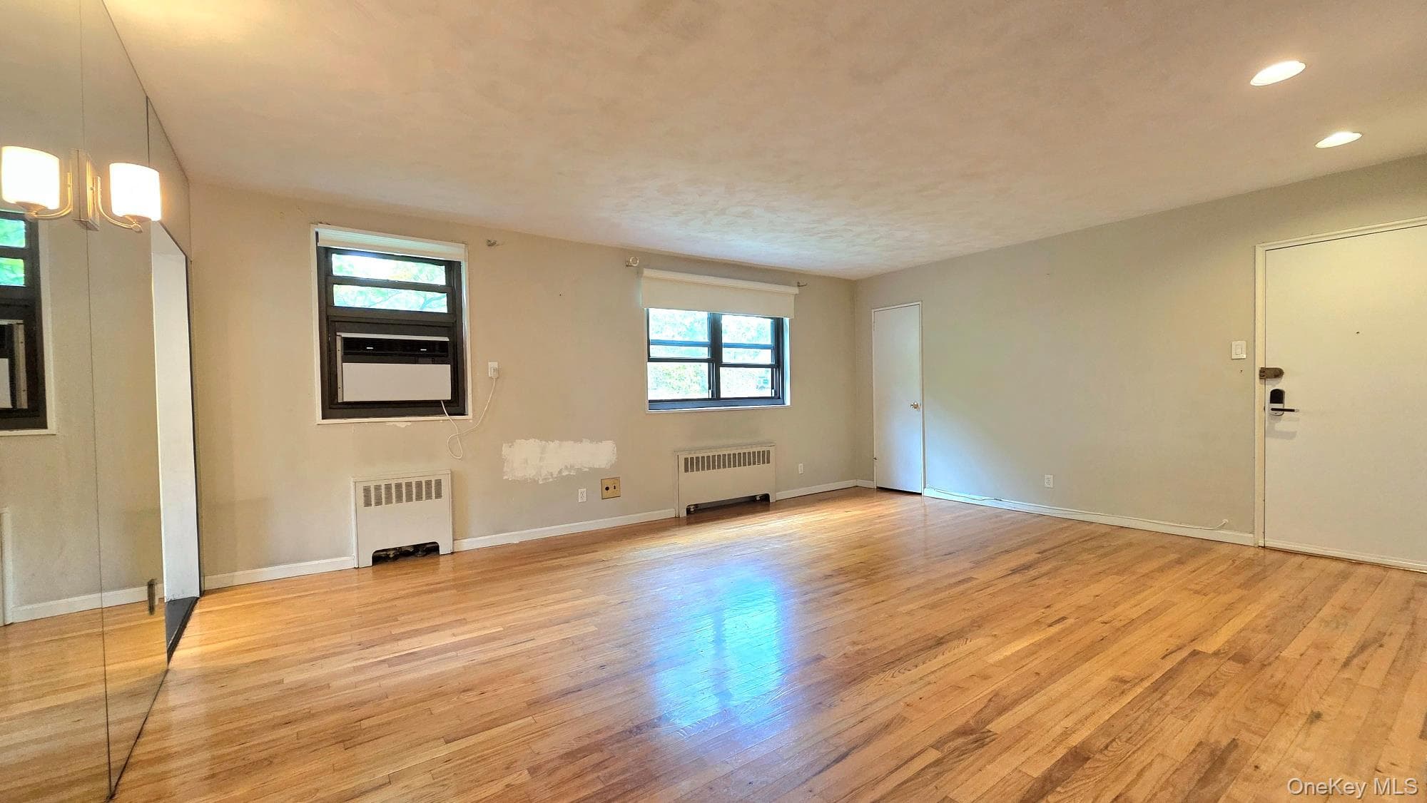 163-70 17th Avenue Unit: Upper Level thumbnail 17